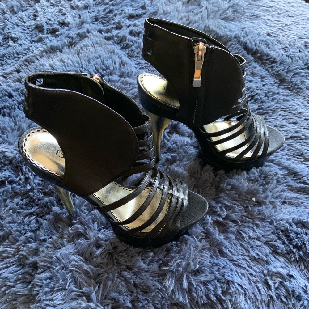 BEBE black caged pumps